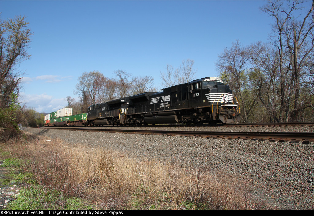 NS 1132 and 3622 take a train East through Cove PA, Milepost 116